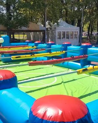Calcio balilla umano gigante usato gonfiabile