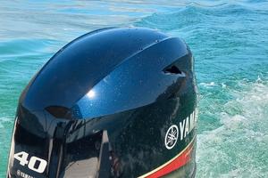 Open 5 mt. yamaha 40/70 + carrello