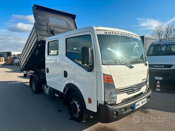 Nissan cabstar doppia cabina ribaltabile