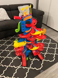 Pista a spirale/garage Fisher Price
