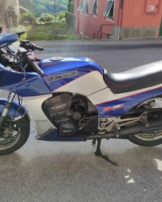 Kawasaki GPZ 900 R (1984) – Icona Assoluta - ASI