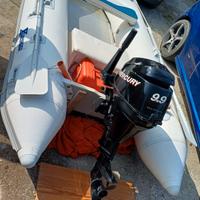 x marine 320 con motore 9,9 Mercury 