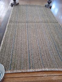 Stuoia a righe verticali piccole dimensioni.