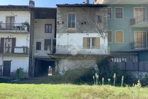 CASA SEMINDIPENDENTE A BUSSOLENO