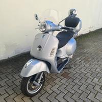 Piaggio vespa 250 GTS - 2006