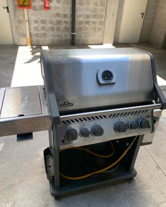 Barbecue a gas Napoleon Rogue PRO-S 525 inox 