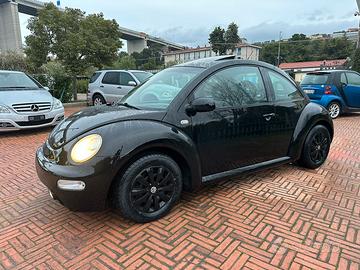 Volkswagen New Beetle 1.6 benzina