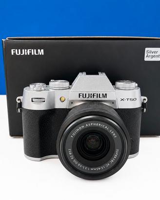 Fuji X-T50 Silver + XC 15-45 F3.5-5.6 (1340scatti)