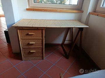 scrivania rattan 