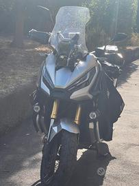 Honda XADV 750