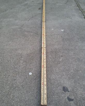 Stadia o Mira o Asta graduata per geometra vintage