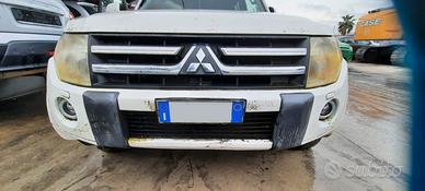 MITSUBISHI PAJERO 2010 - PARAURTI ANTERIORE