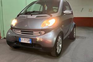 Smart anno 2005 , pochi km