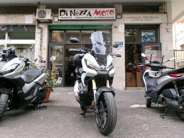 Honda X-ADV 750 ABS TCS GARANTITA - FINANZIABILE