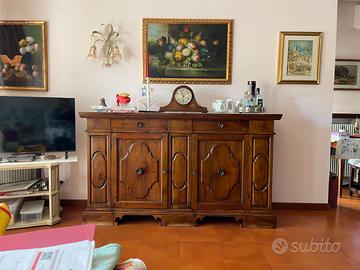 Credenza in legno da trattare per tarli