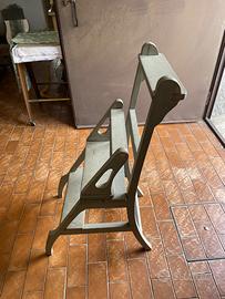 Sedia  con funzione da scala