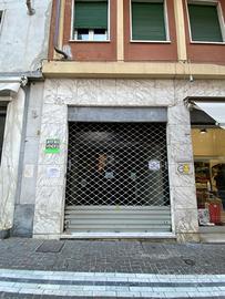 Fondo commerciale in centro, Via Roma Carrara