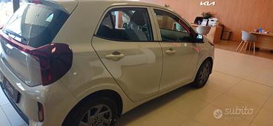 kia pianto 