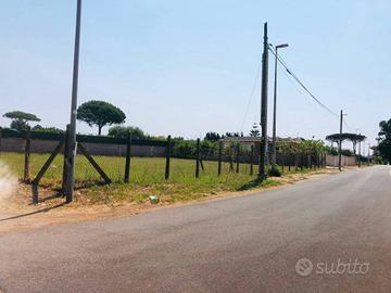 Terreno di 1375 m² a Pomezia
