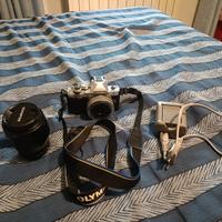 Olympus E-M10 II con corredo