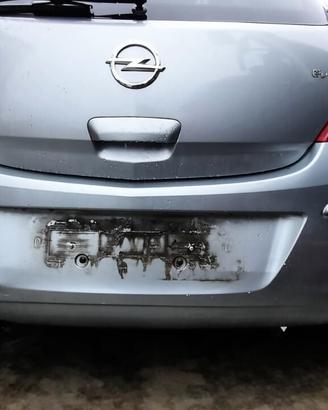 OPEL CORSA 2012 - PARAURTI POSTERIORE