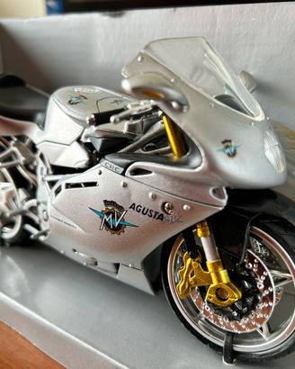 Modellino MV AGUSTA F4
