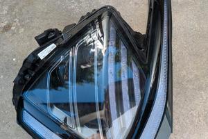 proiettore destro Kia Sportage nq5