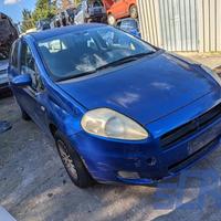 FIAT GRANDE PUNTO 1.3 Multijet 75CV RICAMBI-