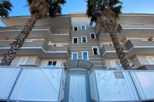 Via Epitaffio; 3Vani +Box+Posto Auto MAF406