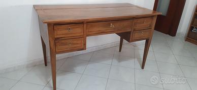 Scrivania antica in noce massello