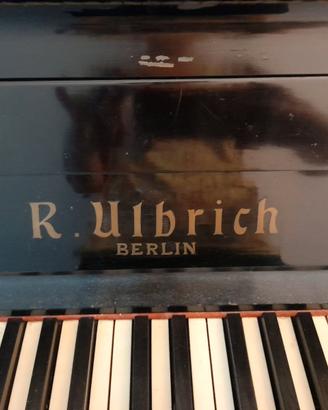 Pianoforte verticale R. Ulbrich Berlin