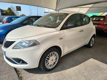 Lancia Ypsilon 1.2 69 CV 5 porte Gold