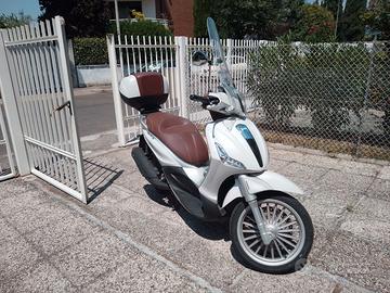 Beverly 300 come nuovo