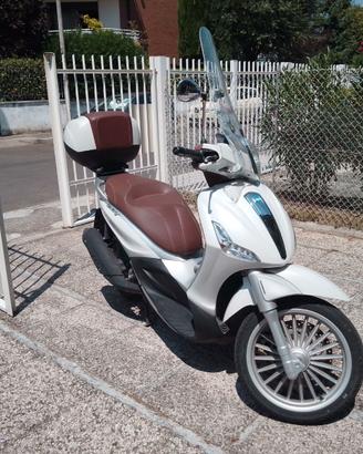 Beverly 300 come nuovo