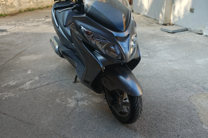 Suzuki Burgman 400