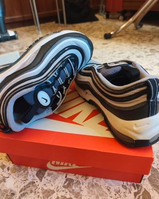 Nike ailver grigie