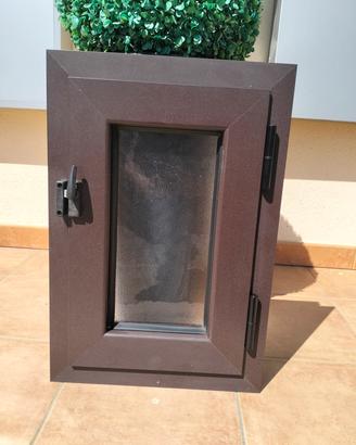 Infisso in alluminio R40