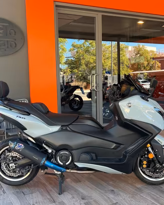 Yamaha T Max Tech