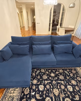 Divano Design Blu con Chaise Longue, piuma d’oca
