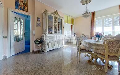 Ampio trilocale in NUDA PROPRIETA'