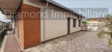 Casa singola su due livelli con garage a Riposto