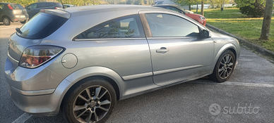 Opel Astra GTC