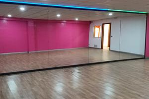 Locale commerciale 380 mq eroi d'ungheria