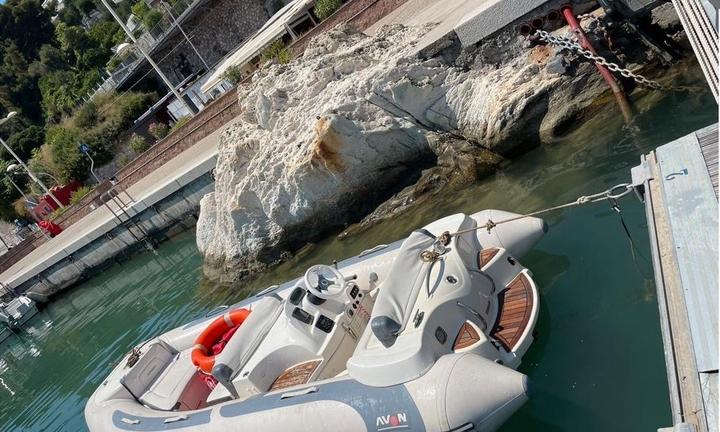 Gommone Avon Seasport 430 DL Jet con motore