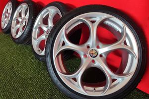 Cerchi Alfa Romeo Giulia NEW 225 40 19 - 255 35 19