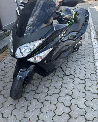 Yamaha T MAX 2010