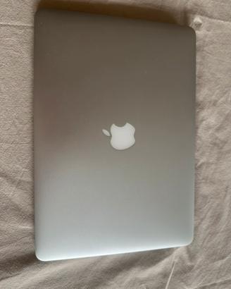 MacBook Air 13’ 2017 + (magic mouse e caricatore)
