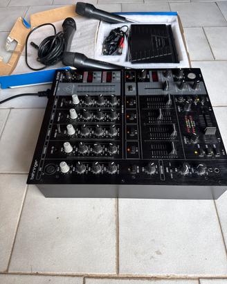 impianto DJ – Behringer DJX750 + microfoni