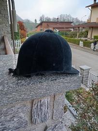 casco per andare a cavallo 