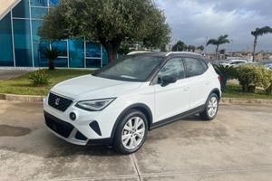 SEAT Arona 1.0tsi 115cv dsg Super T-Stock